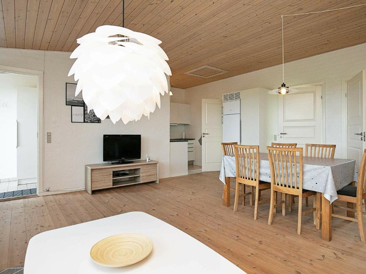 6 Person Holiday Home In Fåborg Стая снимка
